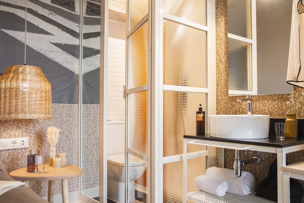 room Select Tetuan 48/50