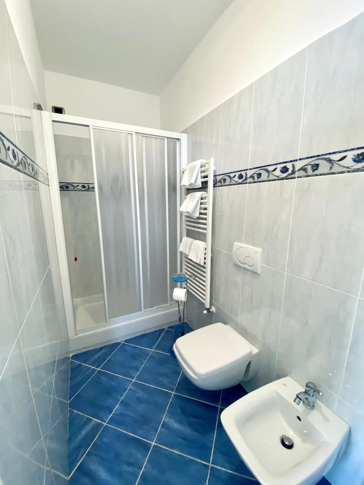 Sandra Villa Rooms 40/43