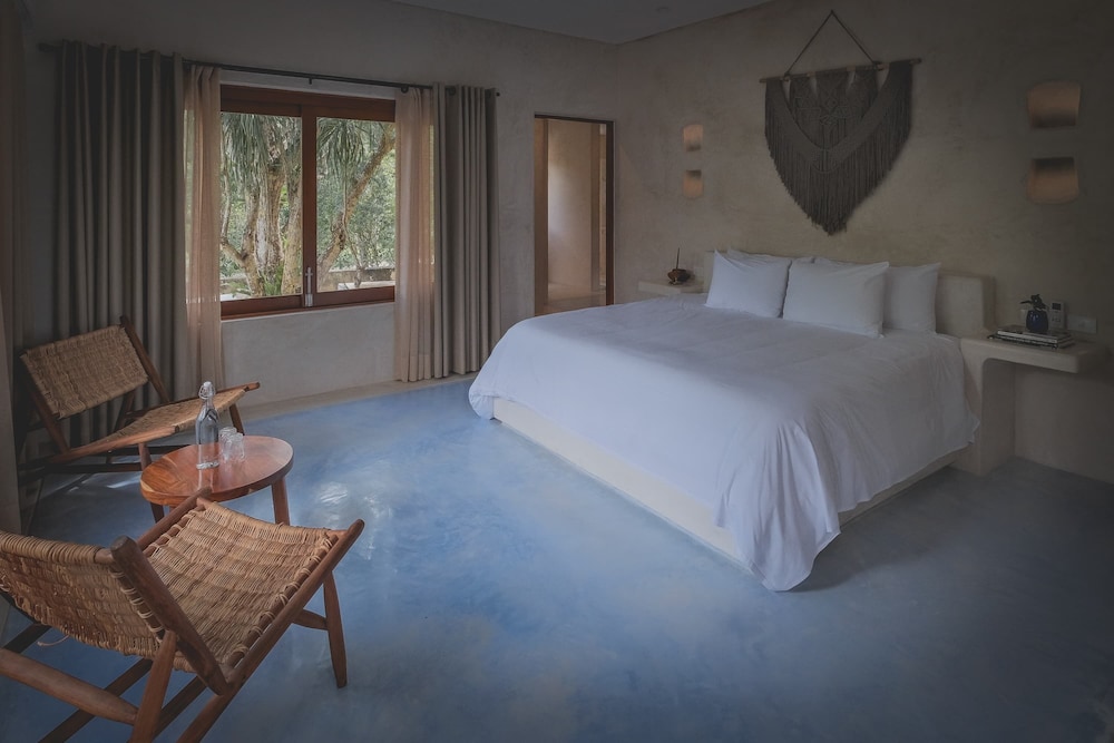 2 BEDROOMS, VILLA, PRIVATE POOL