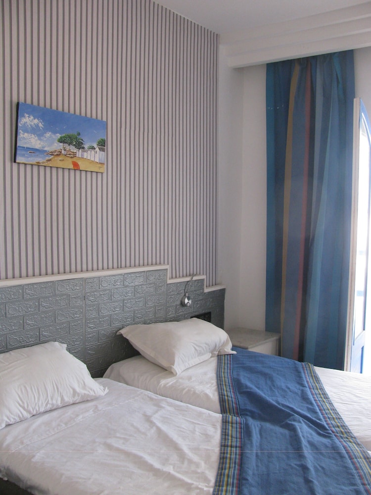 ROOM, DOUBLE BED, GARDEN VIEW