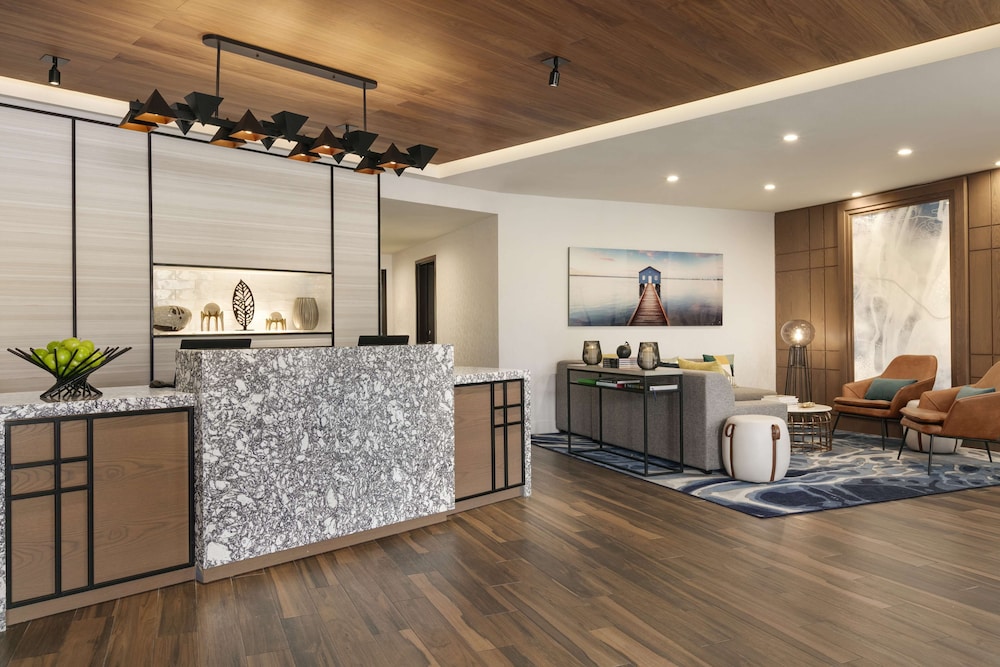 Hyatt Place Santa Barbara 8/55