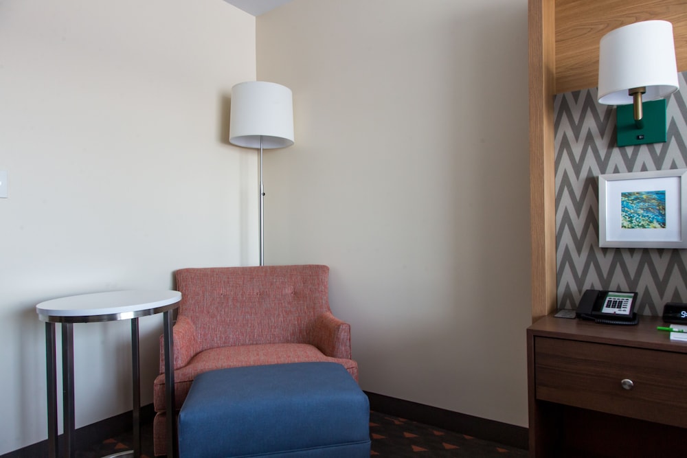 Holiday Inn & Suites Mount Pleasant 43/64
