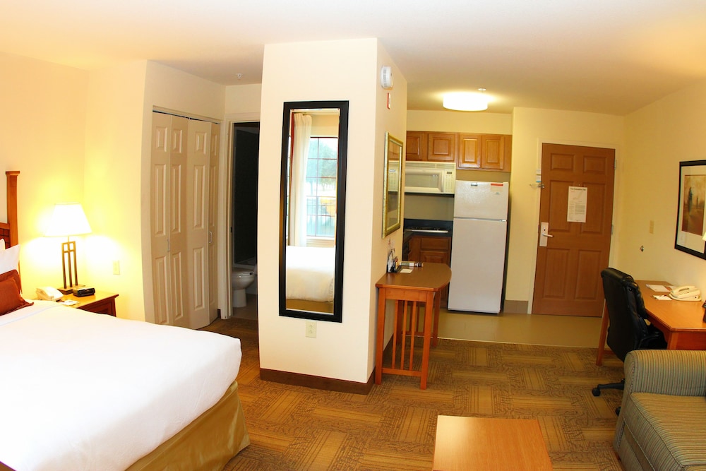Staybridge Suites Houston Willowbrook 21/67
