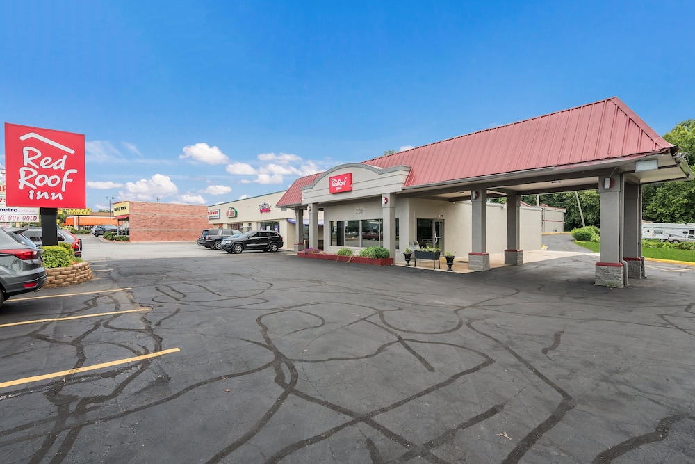 Red Roof Inn Lenoir 6/30