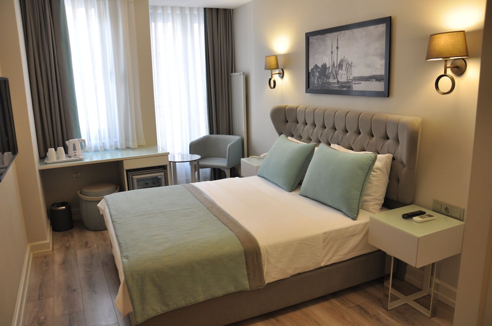 SUPERIOR, DOUBLE BED