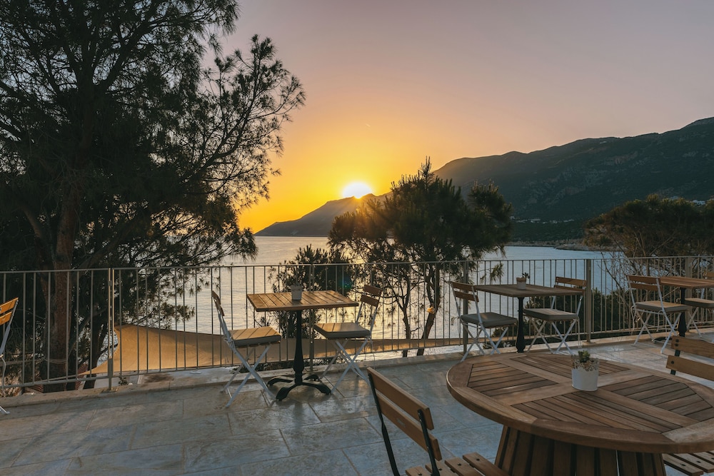 Mavilim Hotel 36/48