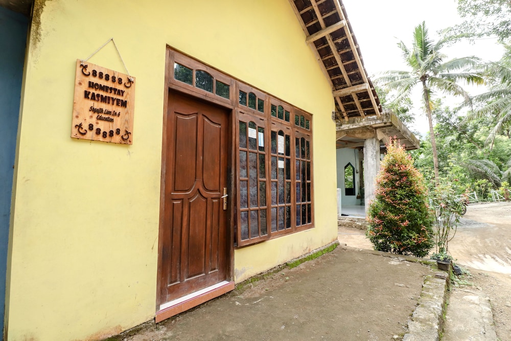 Kasmiyem Homestay by ZUZU 5/31