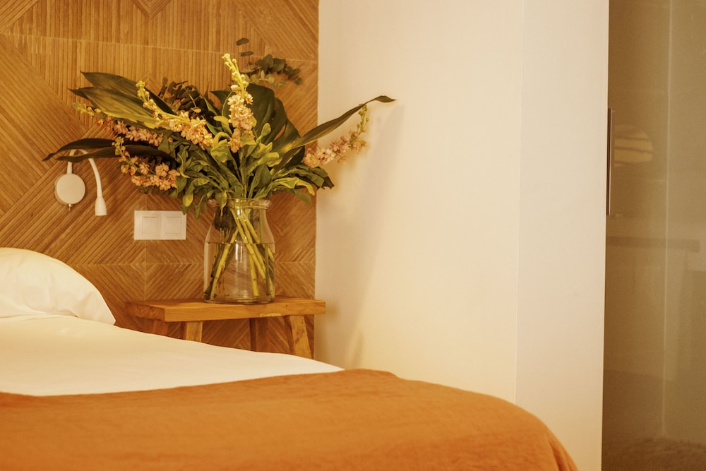 ICON Valparaiso - Adults Only 23/77