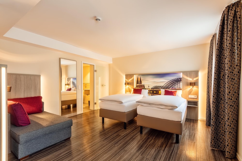 SUPERIOR, TWIN BEDS
