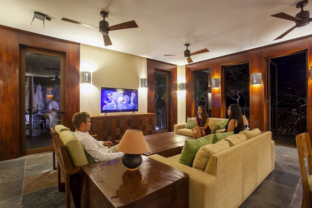 Celeste Beach Residences Huatulco Curamoria Collection 22/50