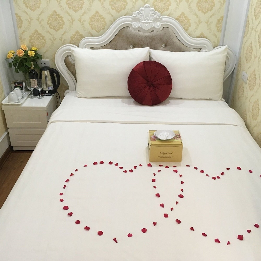 Hanoi Cristina Hotel & Travel 10/28