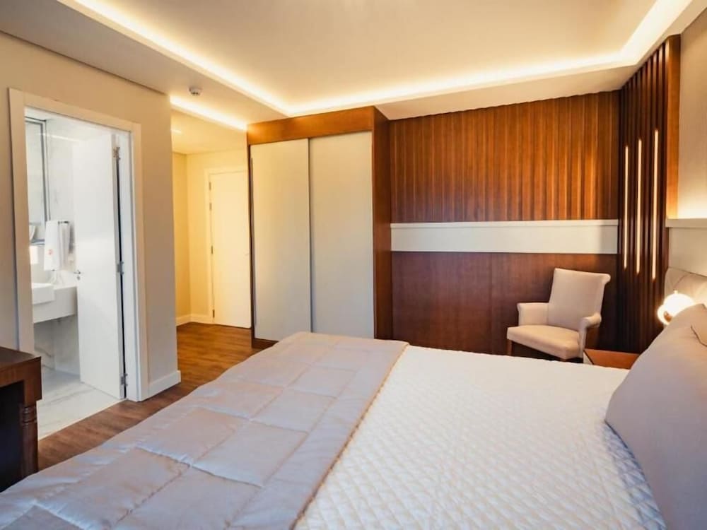 HOTEL RF VISION restaurante giratorio 19/50