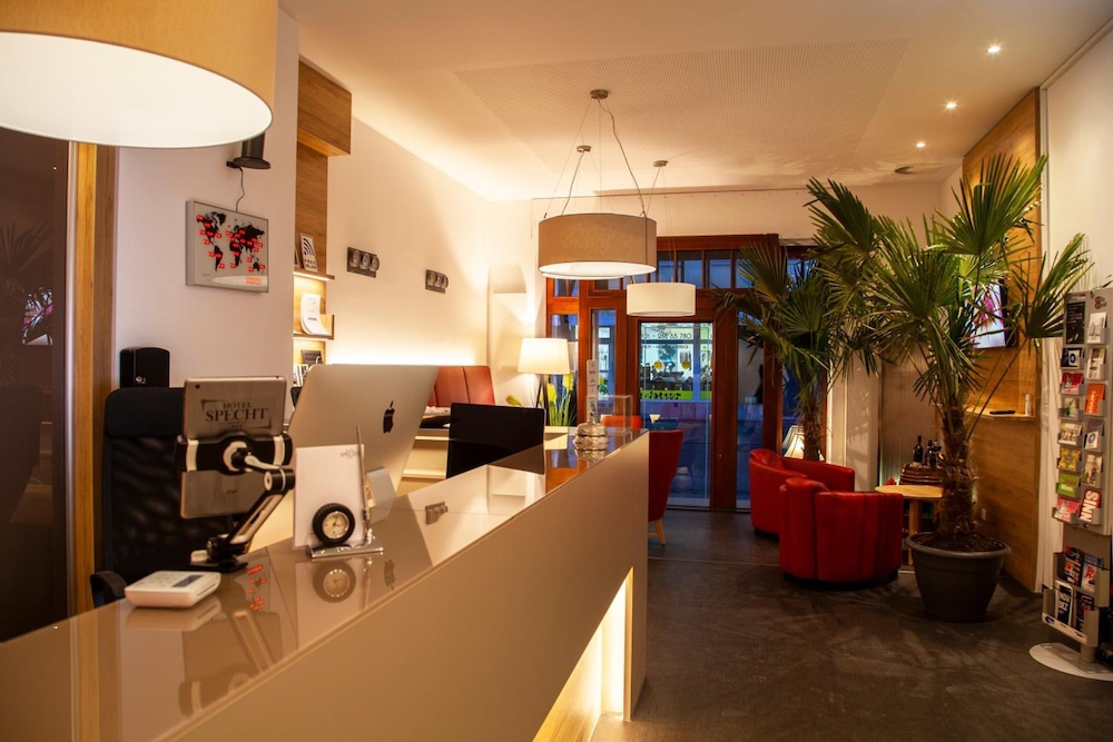 Hotel Specht 7/61