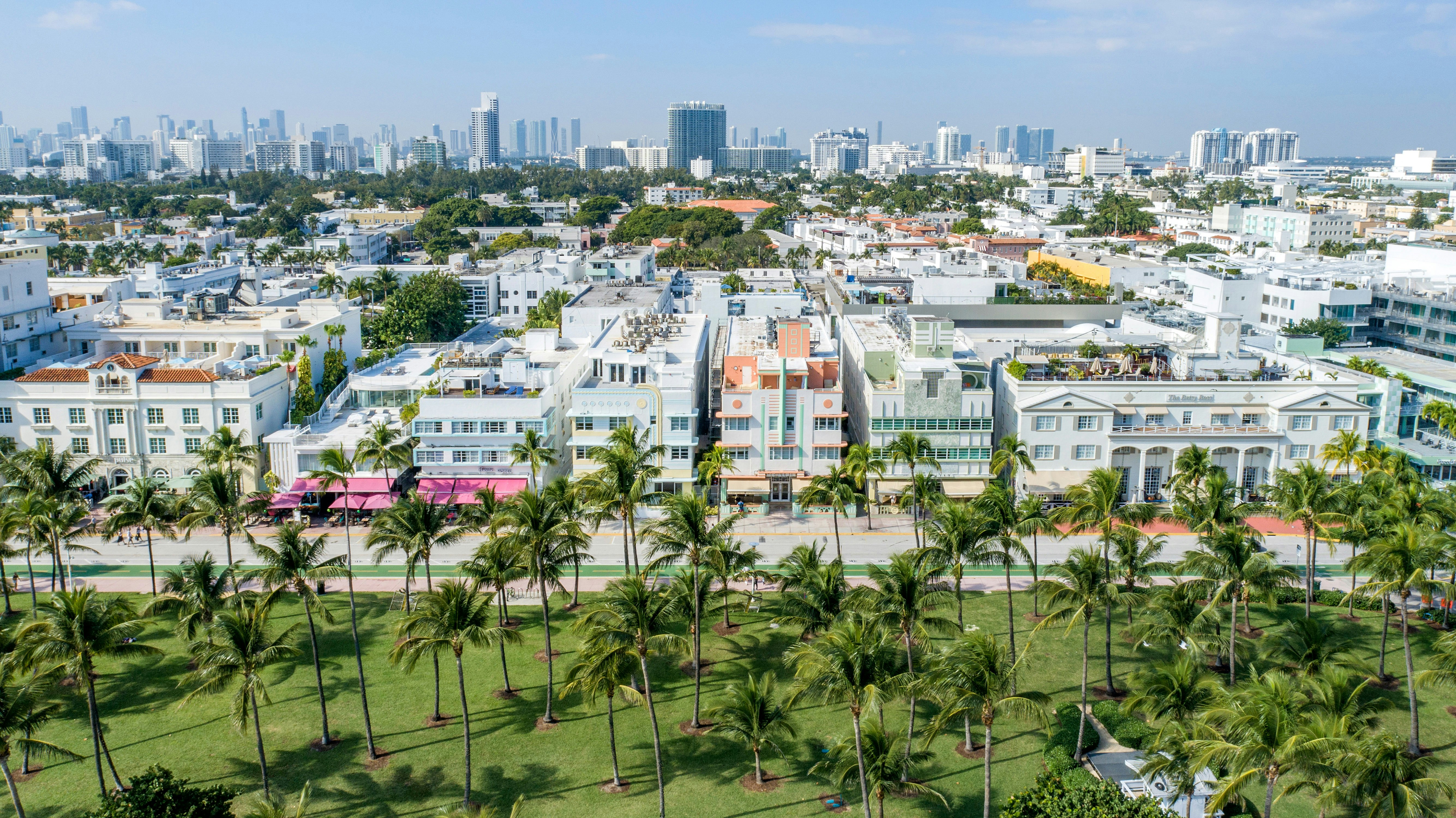 Hilton Vacation Club Crescent on South Beach Miami 32/35