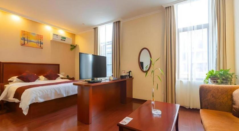 GreenTree Inn HuZhou AnJi YingBin Avenue Express Hotel 32/43