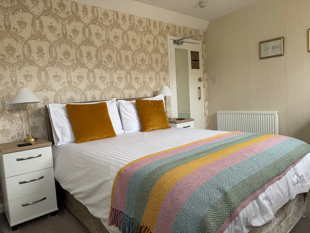 Raincliffe Hotel 22/50