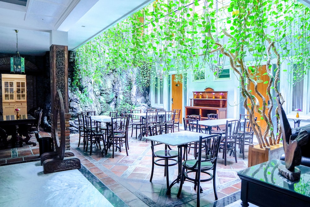Boutique B21 Malang, Azana Hotels Collection 57/65