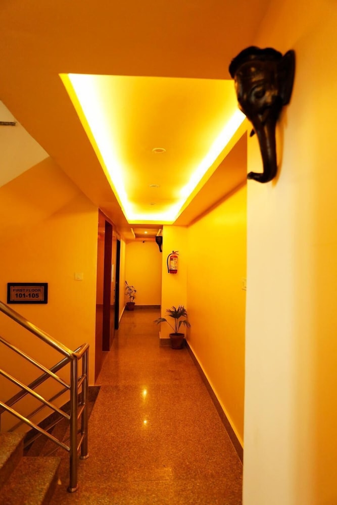 Hotel Readers Inn Pvt.Ltd 19/27