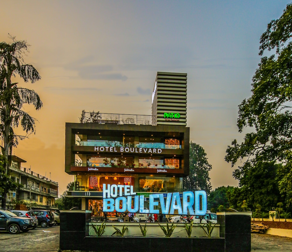 Hotel Boulevard، Dehradun 1/24