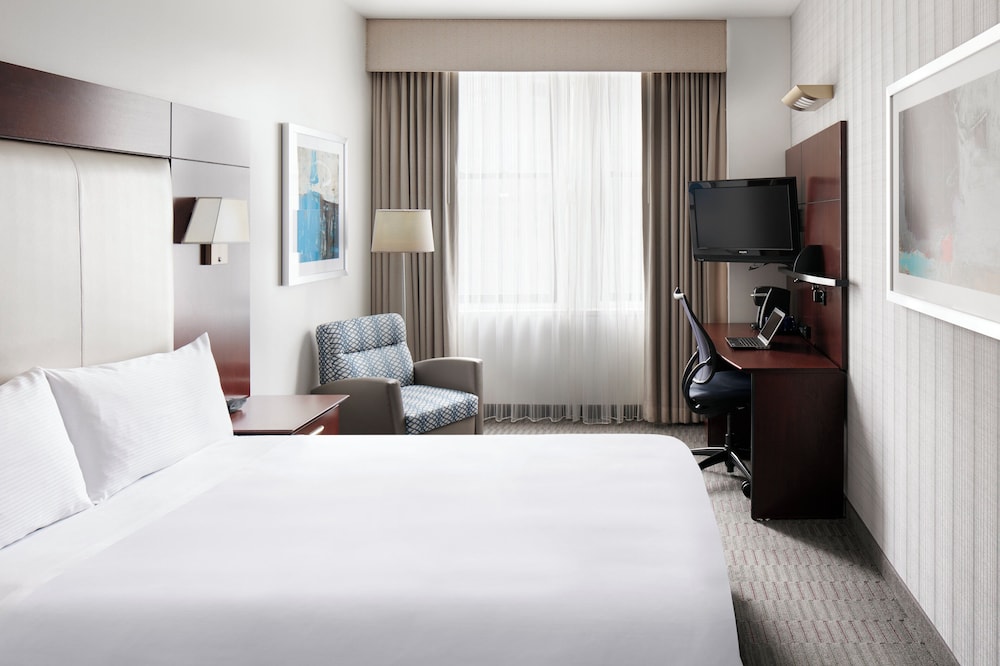 غرفة قياسية بسرير كوين، Club Quarters, Wacker at Michigan 3/10
