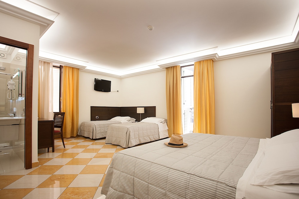 Albergo Del Golfo 12/48