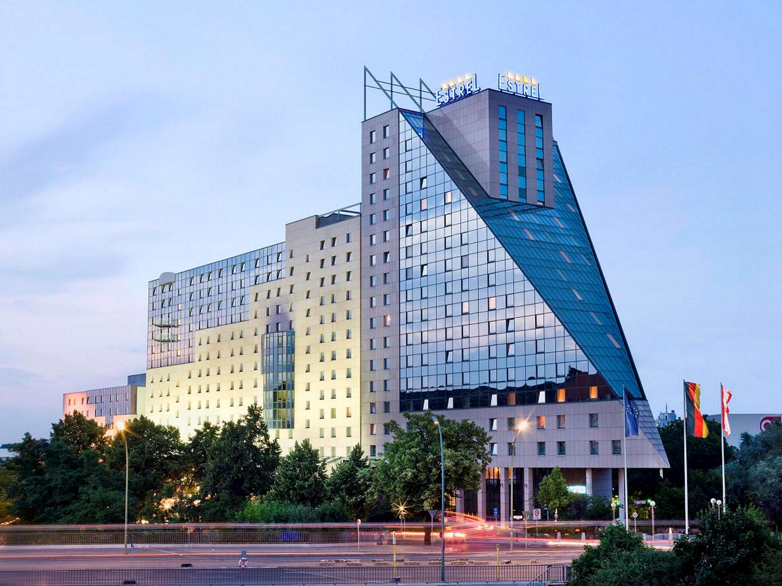 Estrel Berlin 1/50