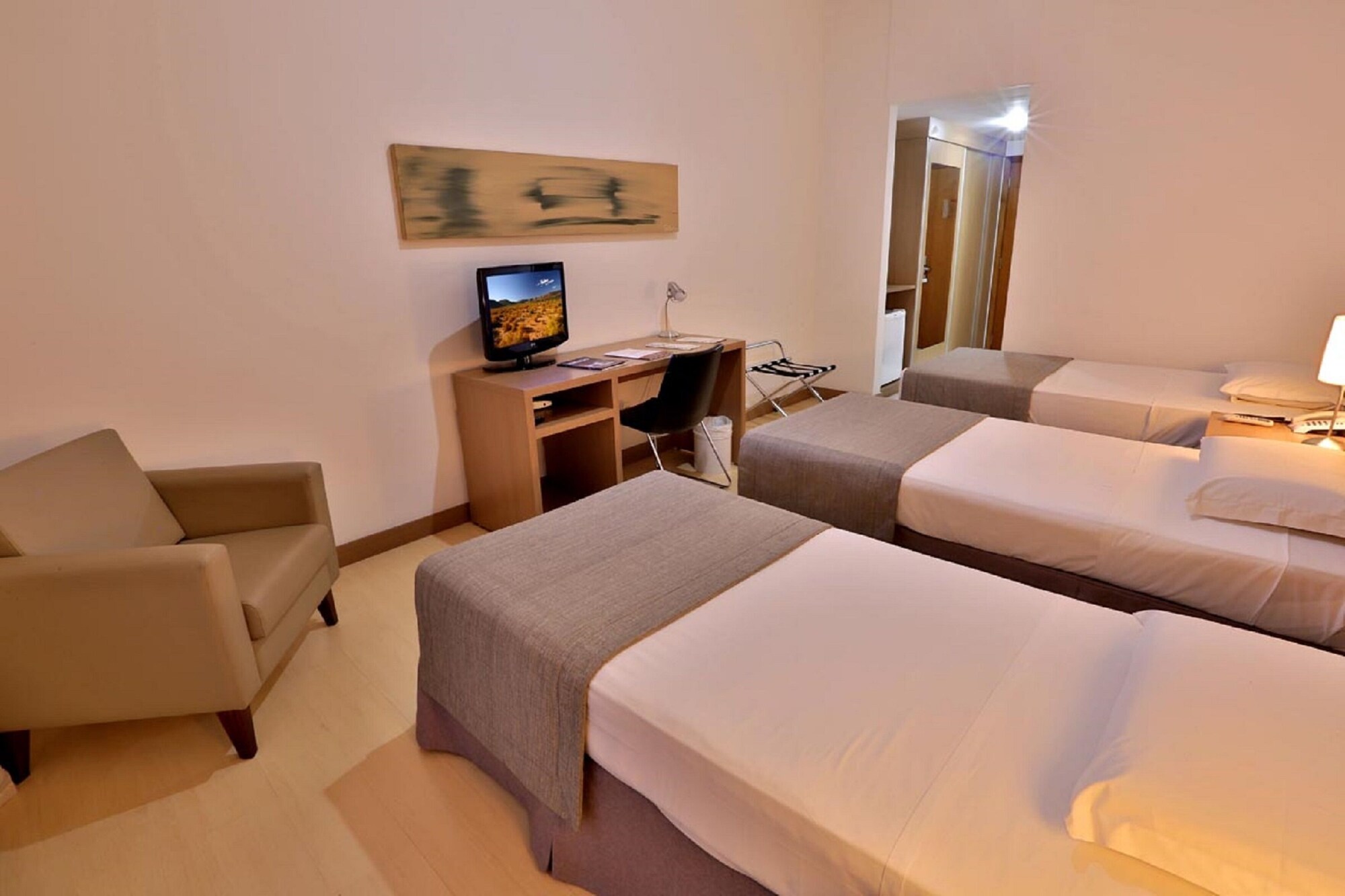 Luxury, Suite, Triple, 3 Beds, GARDEN HOTEL RIBEIRAO PRETO 3/7