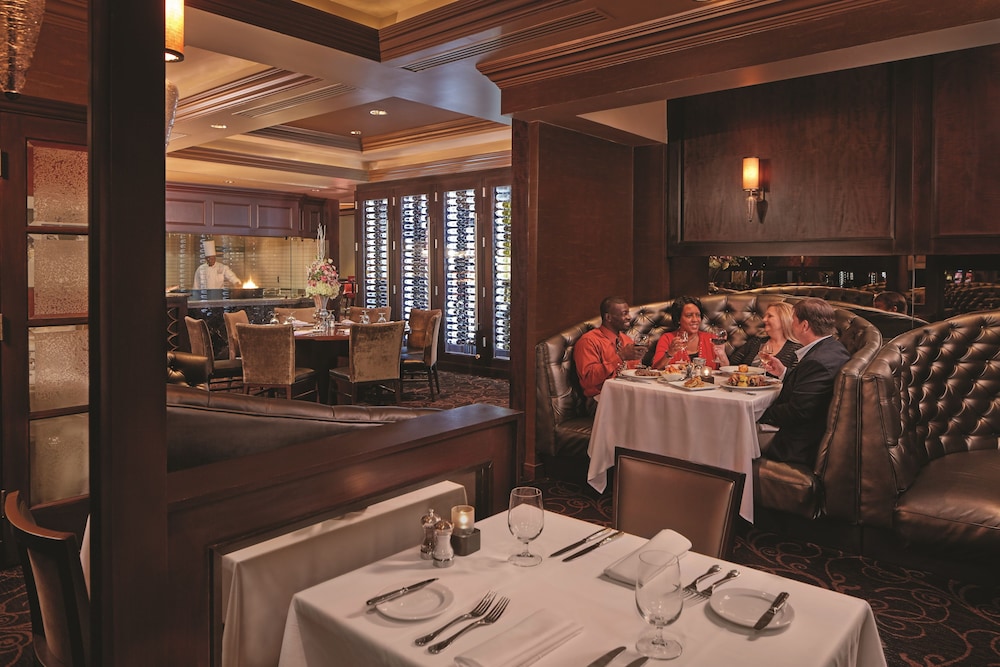 Horseshoe Tunica - A Caesars Rewards Destination 40/56