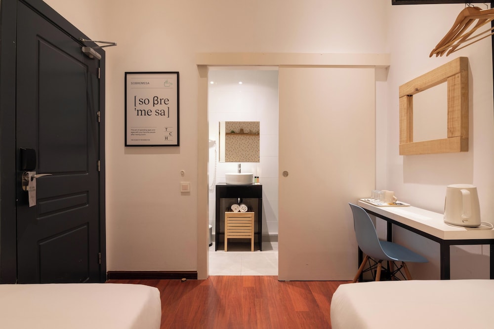 Rodamon Barcelona Hostel 56/56