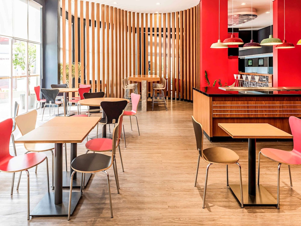 Ibis Blumenau 49/66