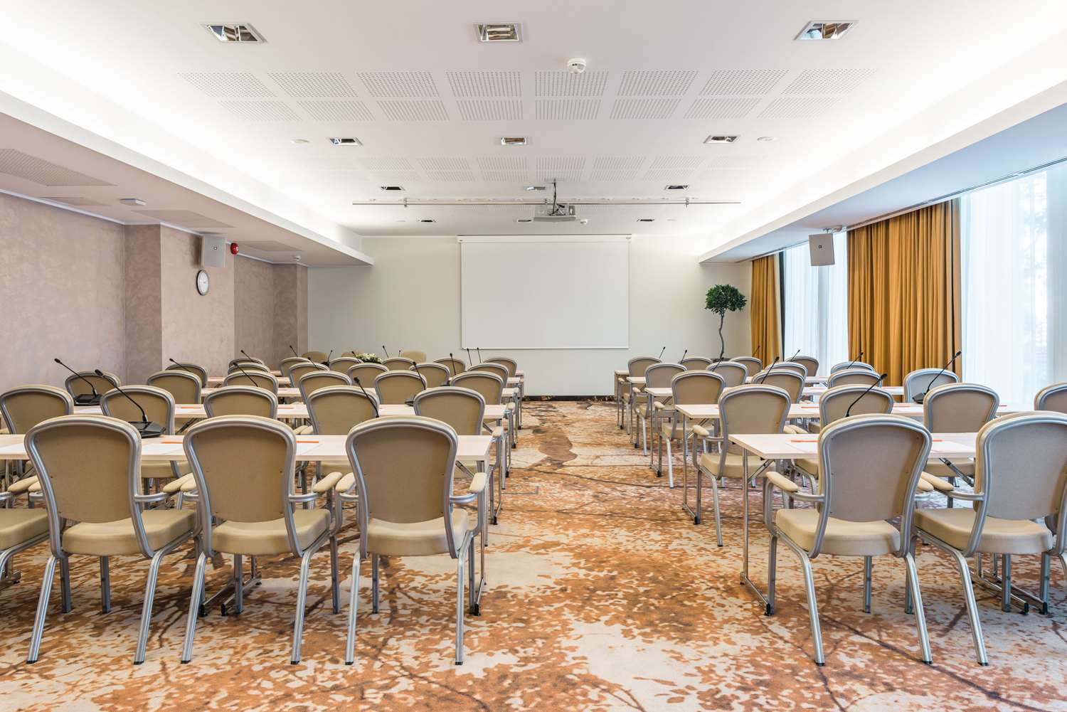 Nordic Hotel Forum, WorldHotels Distinctive 34/37