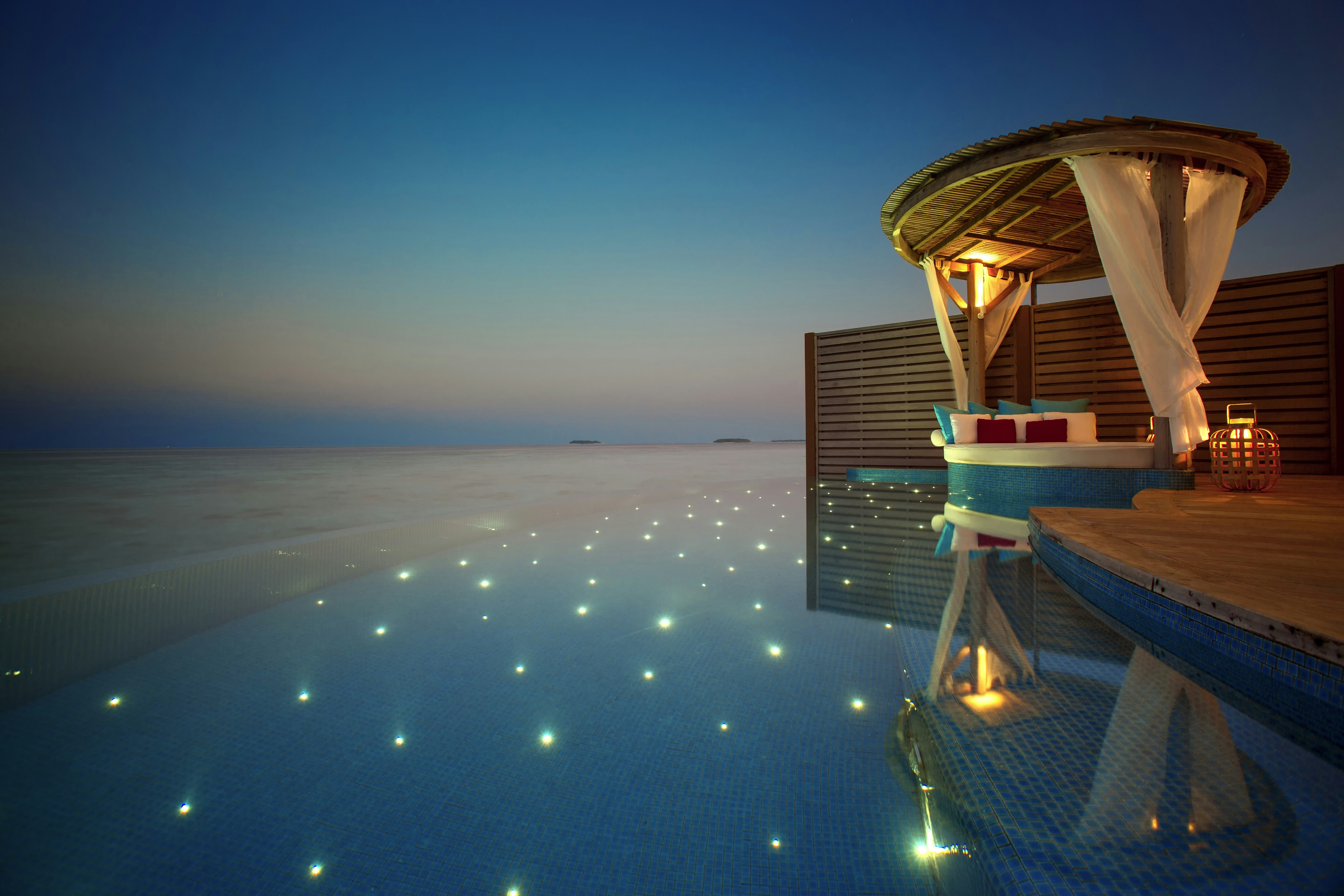 Milaidhoo Maldives 67/70