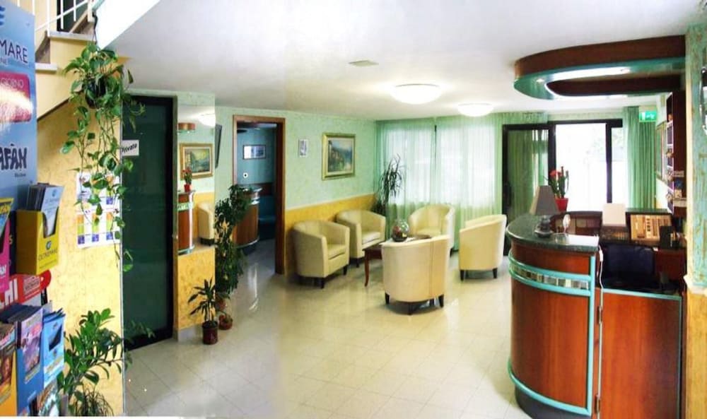 Hotel Oria 3/17