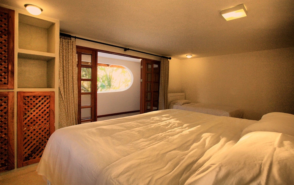 Tropico Latino Hotel 13/74