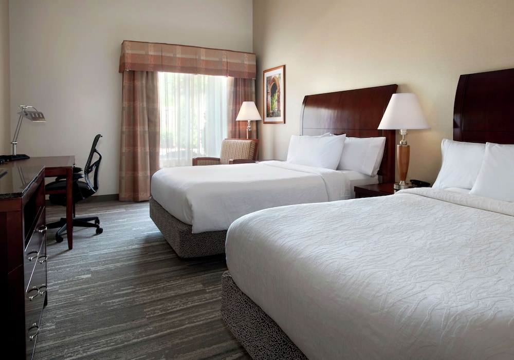 Evolution, 2 Queen Beds