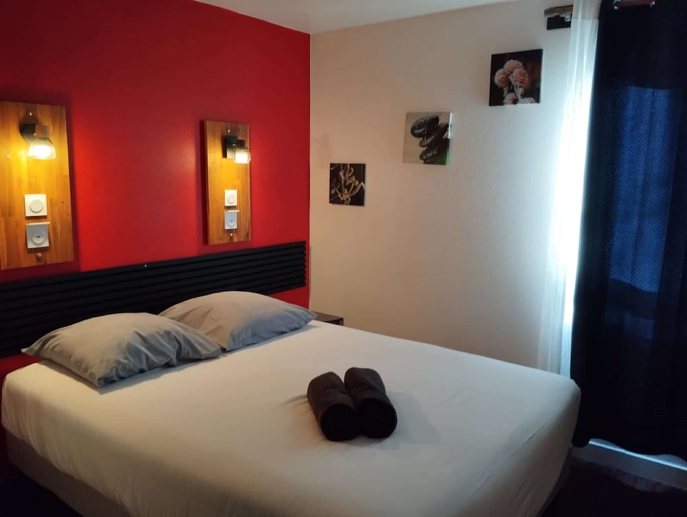 Standard, Double Bed