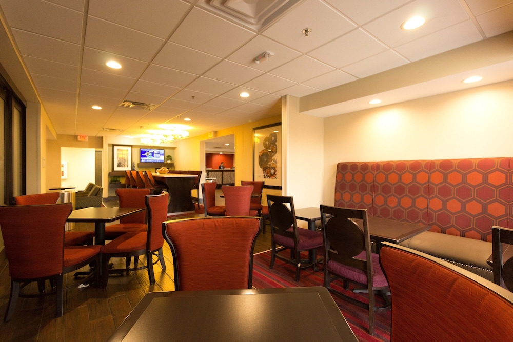 Hampton Inn Columbus South 35/45
