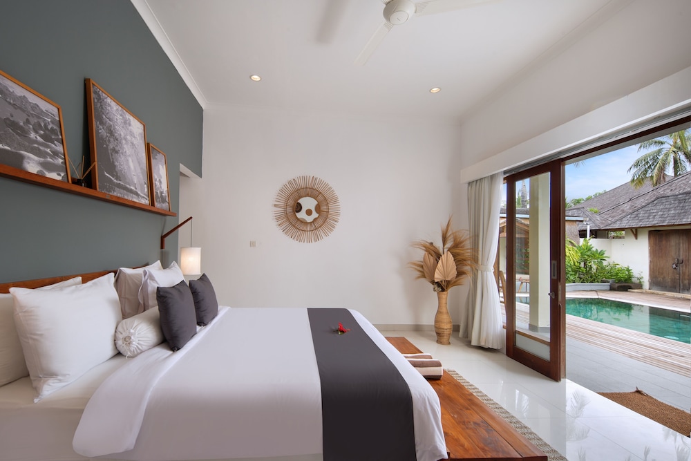 3 BEDROOMS, EXECUTIVE, VILLA, PRIVATE POOL