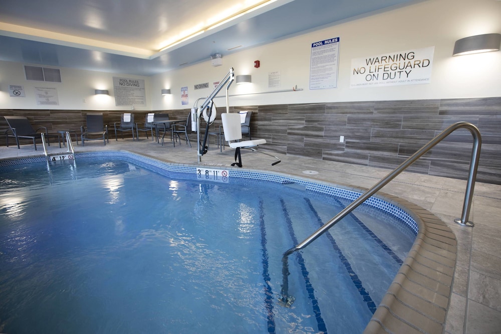 Fairfield Inn And Suites Detroit Lakes 19/33