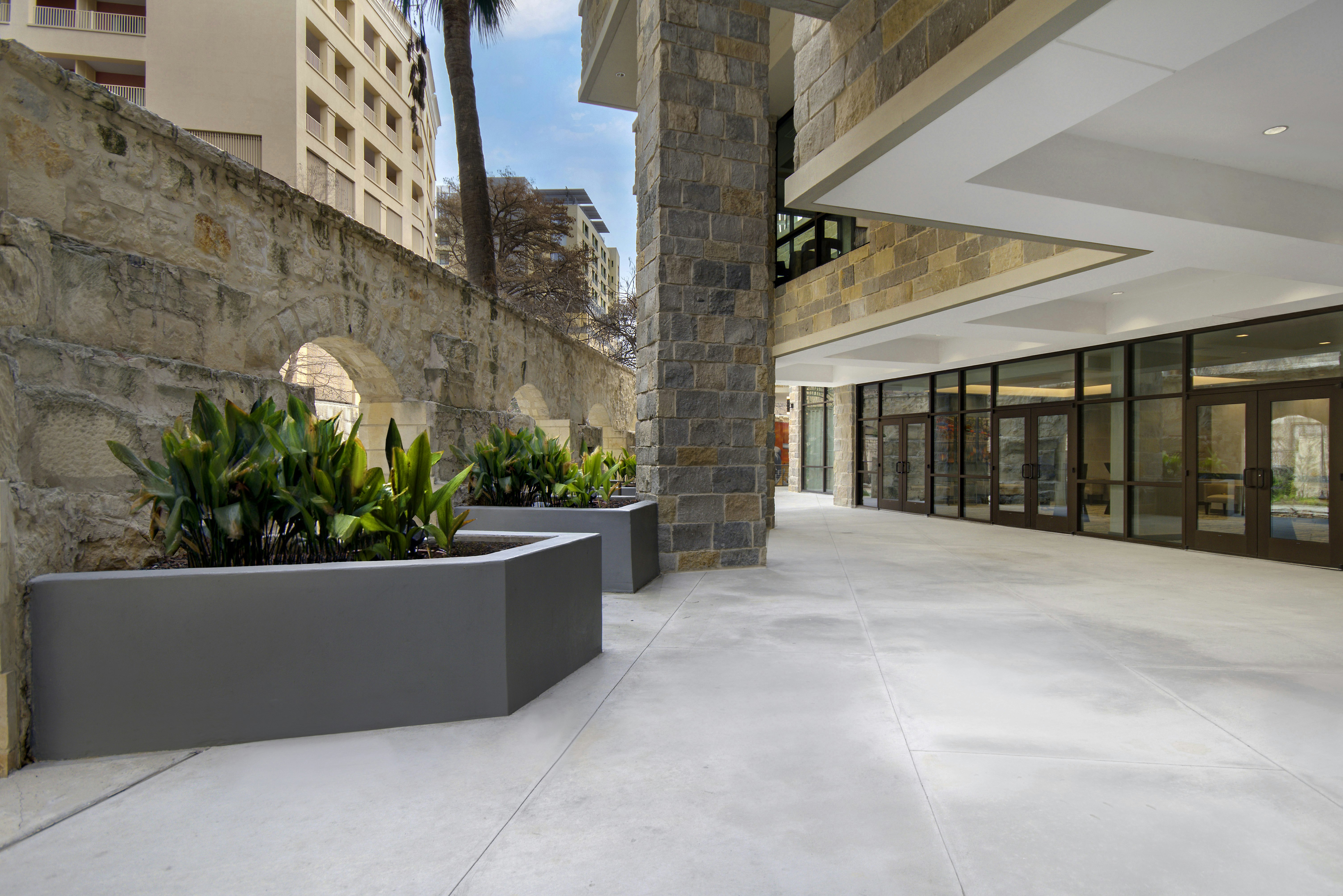 Hampton Inn & Suites San Antonio Riverwalk 13/77