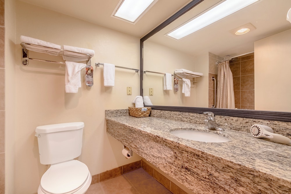 Room, 2 Queen Beds, Historic Coronado Motor Hotel by OYO 10/10