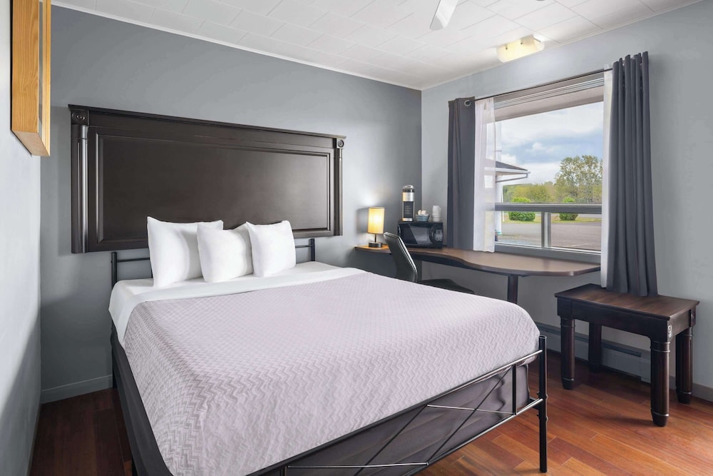 Travelodge by Wyndham Grand Falls 13/32