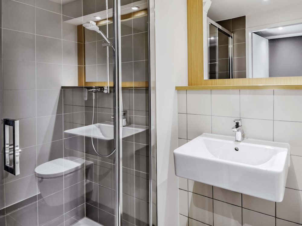 B B Hotel Frankfurt Airport 44/48