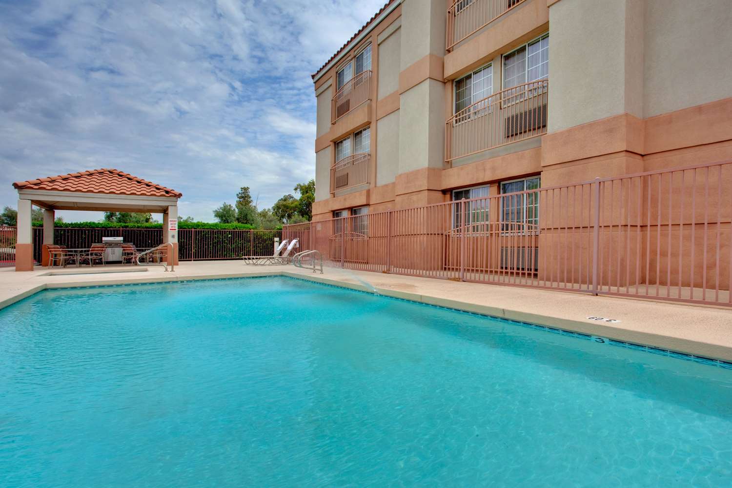 Sonesta Simply Suites Phoenix Tempe 36/37