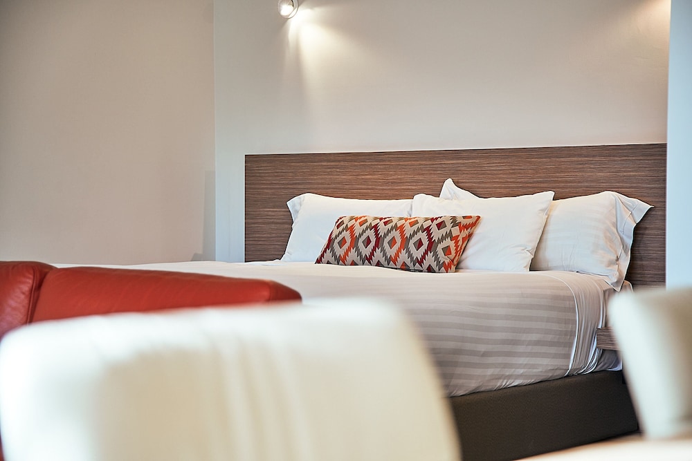Salamanca Inn 18/76