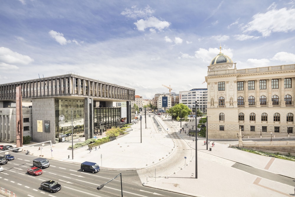 Occidental Praha Wilson 2/36