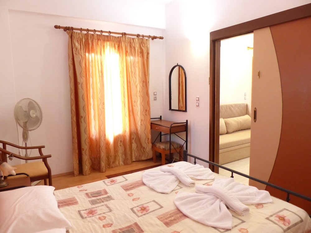 Sun City Apartments 28/50