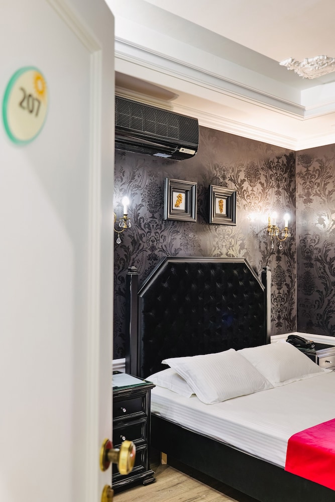 PORTO EDA HOTEL 54/55