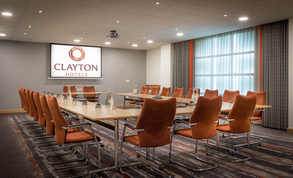 Clayton Hotel 57/64