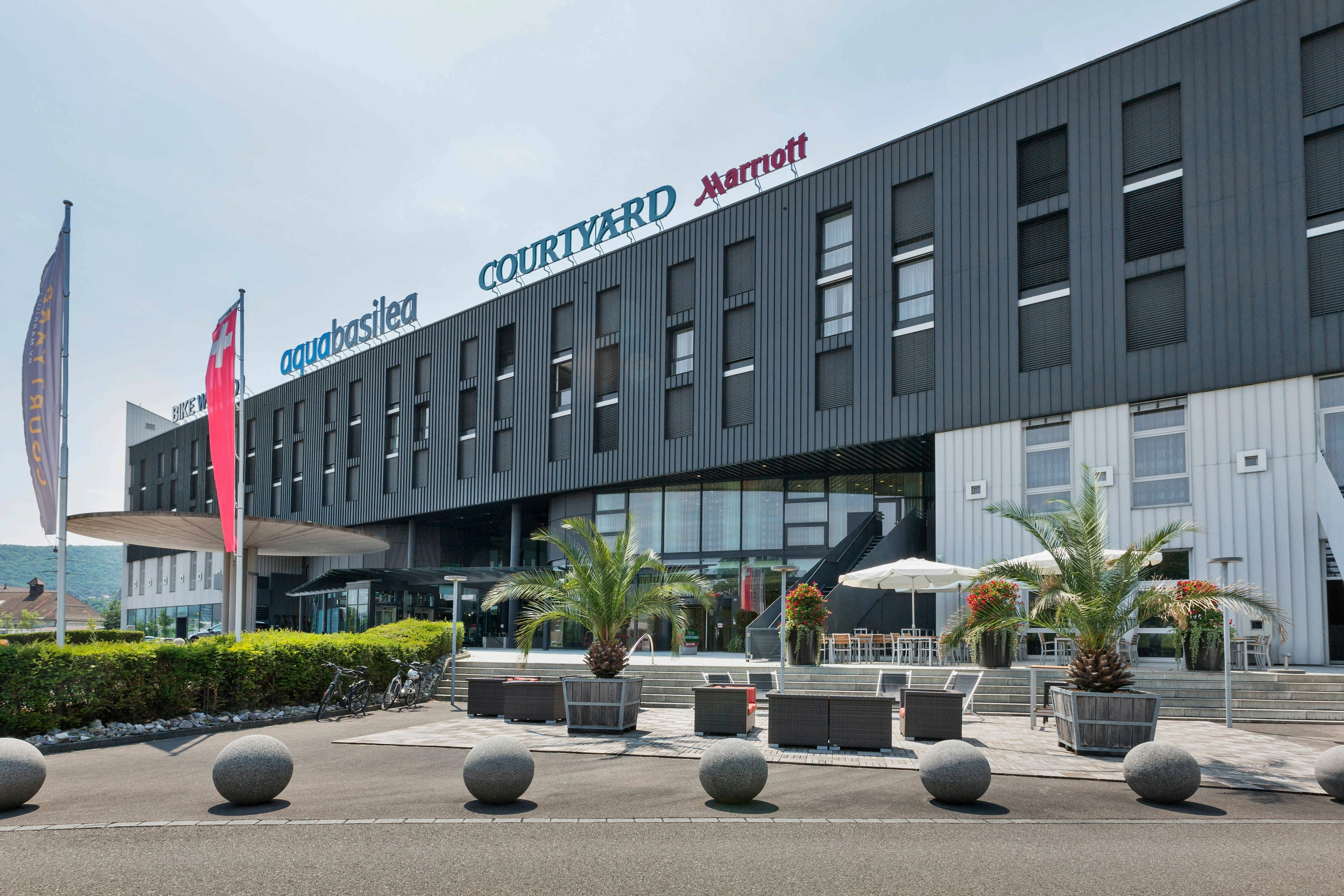 Courtyard by Marriott Basel 32/32